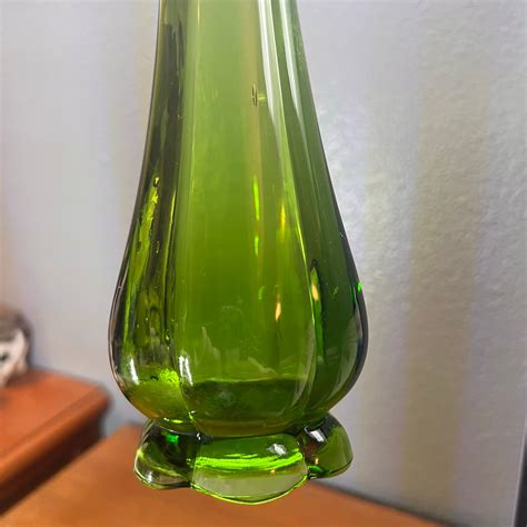 Vintage Avocado Green Mcm Swung Green Glass Vase With Base Etsy