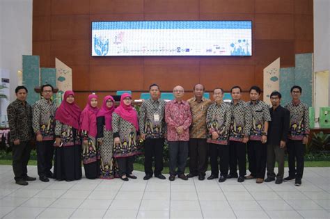 Seminar Nasional Biologi Bahas Pemanfaatan Biodiversitas Dan