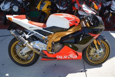 Aprilia Rsv Factory