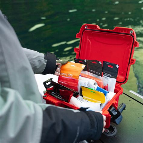 BOAT MEDIC - Waterproof First Aid Kit