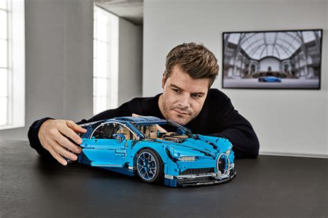 3600-piece LEGO Technic 42083 Bugatti Chiron unveiled [News] - The ...