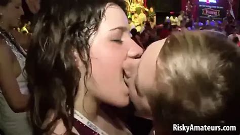 Lesbianas En La Disco Free Pussy Porn Video 79 XHamster