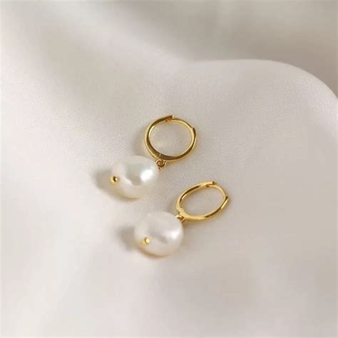 Chunky 18k Gold Freshwater Pearl Hoops Earring Vintage Etsy