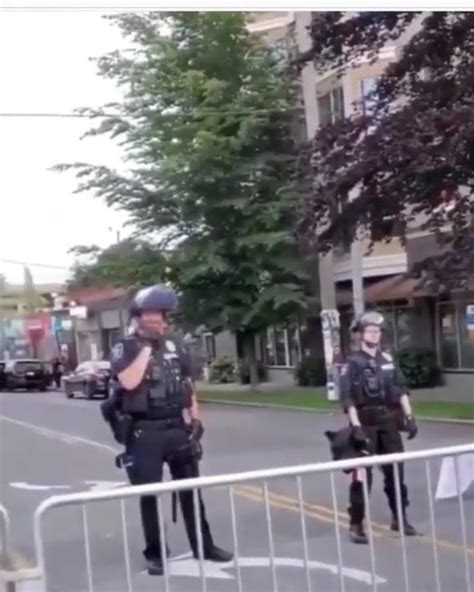 Mboo Tamu Ballbusting Blowjob Porn XHamster