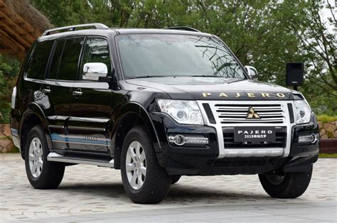 Mitsubishi Montero Pajero Gets Another Facelift Autocar India