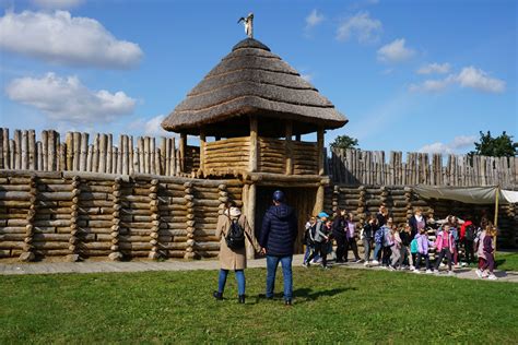 Festyn Archeologiczny W Biskupinie Kujawsko Pomorskie Centrum Dziedzictwa