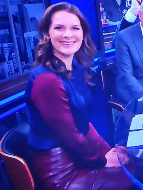 Jennifer Botterill Sportsnet Hockey Canada : r/hot_reporters