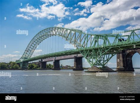 Runcorn Widnes Silver Jubilee Bridge Stock Photo Alamy