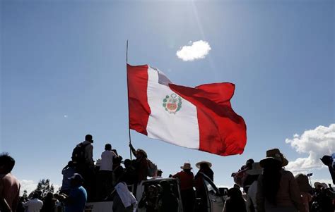 Congreso de Perú decidirá si reconsidera un posible adelanto electoral