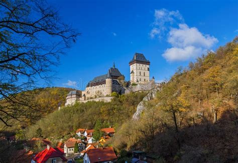 Karlstejn Castle Summer Day 库存图片 图片 包括有 中世纪 帝国 152242463