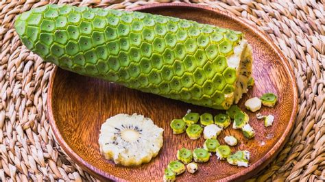 Meet The Monstera Deliciosa The Russian Roulette Of Fruit