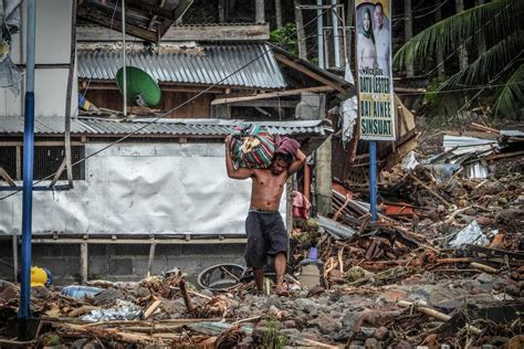 Aumentan A 150 Los Muertos En Filipinas Por El Paso De La Tormenta Nalgae