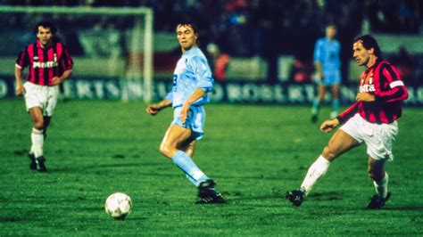 Spomienka na zápas Ligy majstrov z roku 1992 Slovan Bratislava AC