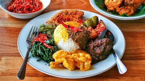 7 Popular Nasi Padang Spots in Shah Alam | foodpanda Magazine MY