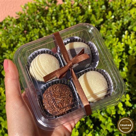 Caixa Para Dois Brigadeiros - Caixinhas de Brigadeiros em 2025 | Caixa de brigadeiro, Embalagens para ...