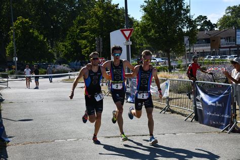 Triathlon Retrouvez les images du contre la montre par équipes au