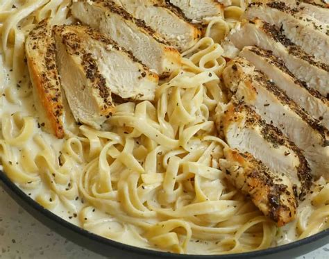 Chicken Fettuccine Alfredo Recipe