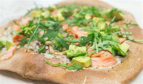 Volkorenpizza Met Gerookte Zalm En Avocado Ohmyfoodness