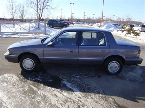 1990 Plymouth Acclaim - Information and photos - MOMENTcar