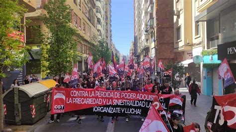 CGT tiñe de rojinegro el 1º de Mayo en València Federación Anarquista