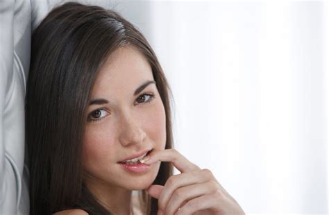 Kumpulan Foto Seksi Dan Hot Emily Grey Cahaya Bokep