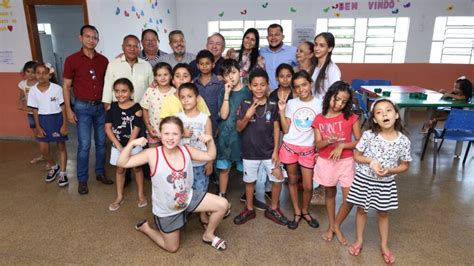 Goiás Prefeito Vilmar Mariano vistoria obras e unidades públicas na