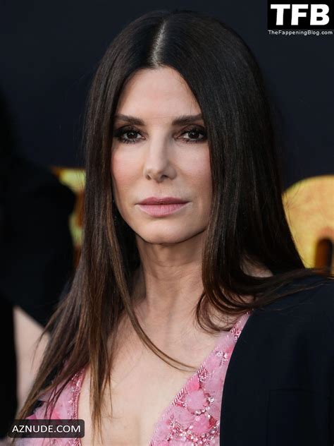 Sandra Bullock Sexy Seen Showing Off Her Hot Cleavage In A Pink Gown At The Lost City Premiere