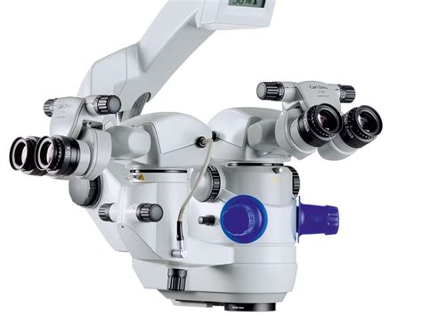 Microscopes Opératoires Zeiss