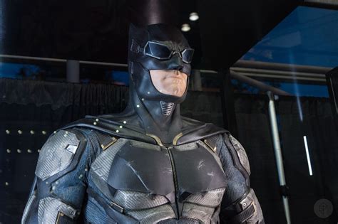 The Justice League costumes look great in person at NYCC - Polygon