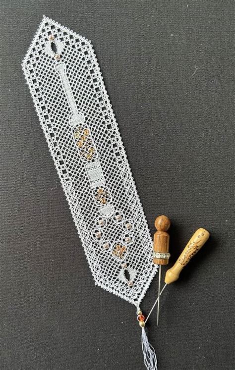 Bobbin Sparkles Bookmark A Fine Torchon Design By Sally Smiddy