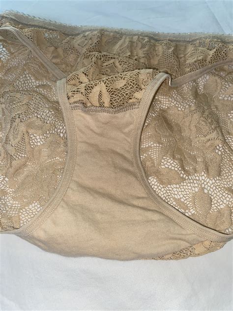 Victorias Secret Vintage Lace Bikini Panty Size M Gem