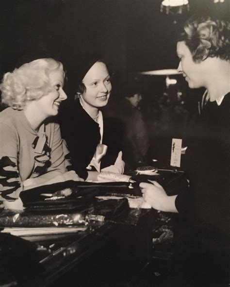 Jean Harlow And Her Best Friend Bobbie Brown 1933 Jean Harlow