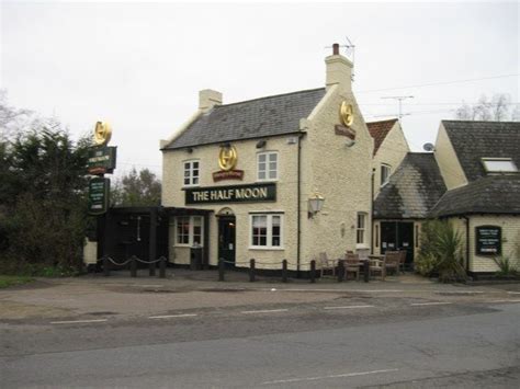 The Half Moon Mildenhall © Alex Mcgregor Mildenhall Vacation Time