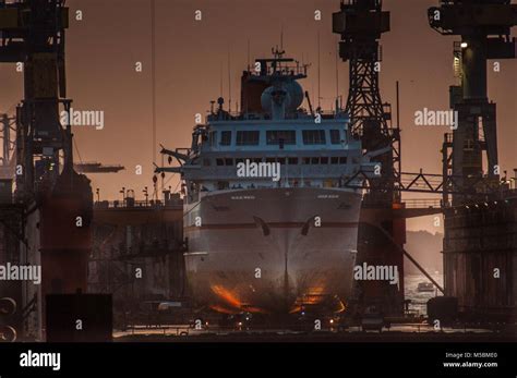 Port of Hamburg Stock Photo - Alamy