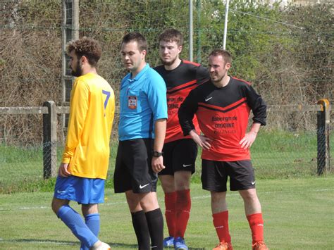 Régional 3 Le duel FC Gueugnon JF Palinges en photos FOOTBALL