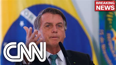 Bolsonaro Dá Entrada Em Hospital Com Dores Abdominais Jornal Da Cnn