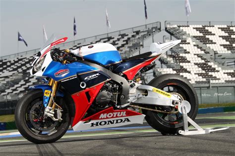 Racing Cafè Honda Cbr 1000 Rr Team Honda Tt Legends 2012