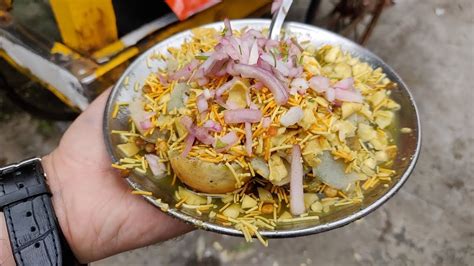 Button Papdi Chaat Of Ulhasnagar Popular Sindhi Chaat Indian Street