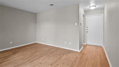 Photos - The Kennington Apartments