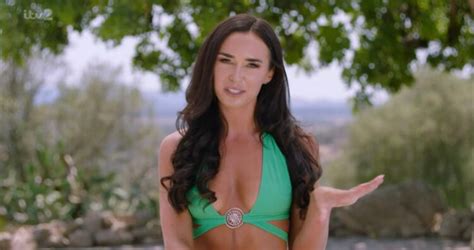 Hot Sexy Lacey Edwards Bikini Pics