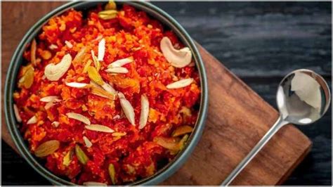 Gajar Ka Halwa Recipe घर में इस आसान तरीके से बनाएं स्वादिष्ट गाजर का