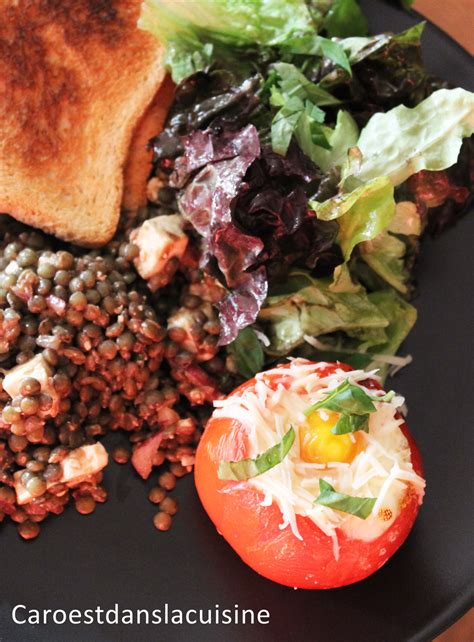 Tomates aux oeufs cocotte salade de lentilles froides à la feta Caro