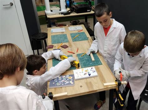 Aula Steam Makerspace Academia De Inventores