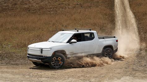 2021 Rivian R1T Buyer S Guide Reviews Specs Comparisons