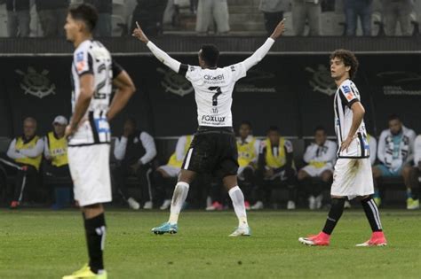 Corinthians X Santos Conheça A História Do Clássico Alvinegro Vozes