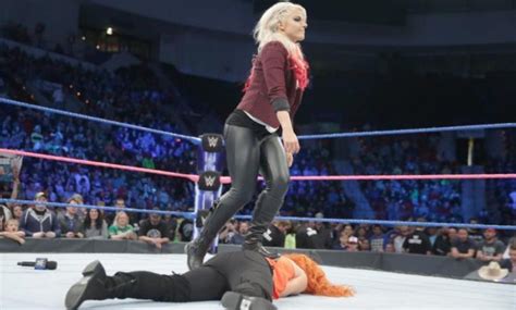 Becky lynch unconscious and being stepped on by Alexa bliss : r ...