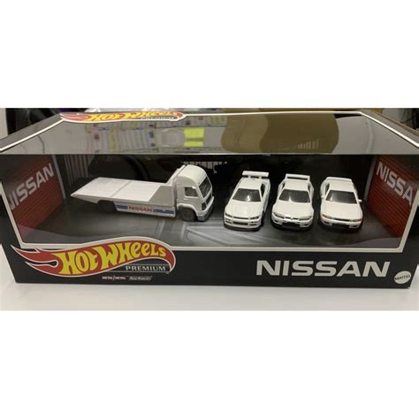 Hot Wheels Nissan Premium Box Shopee Malaysia