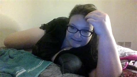 SapphiraJade Naked Stripping On Cam For Live Sex Video Chat Gyrls