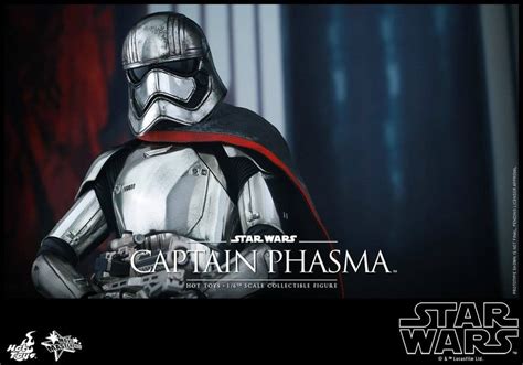 Hot Toys Captain Phasma