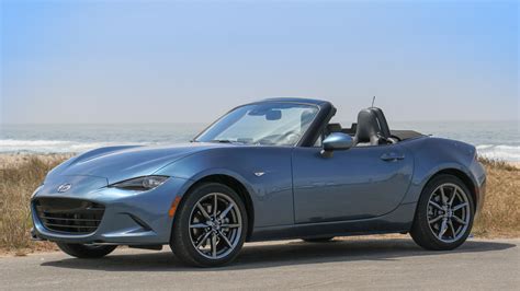 2019 Mazda Mx 5 Miata Review Fabulous Sports Car Just Enough Technology Extremetech